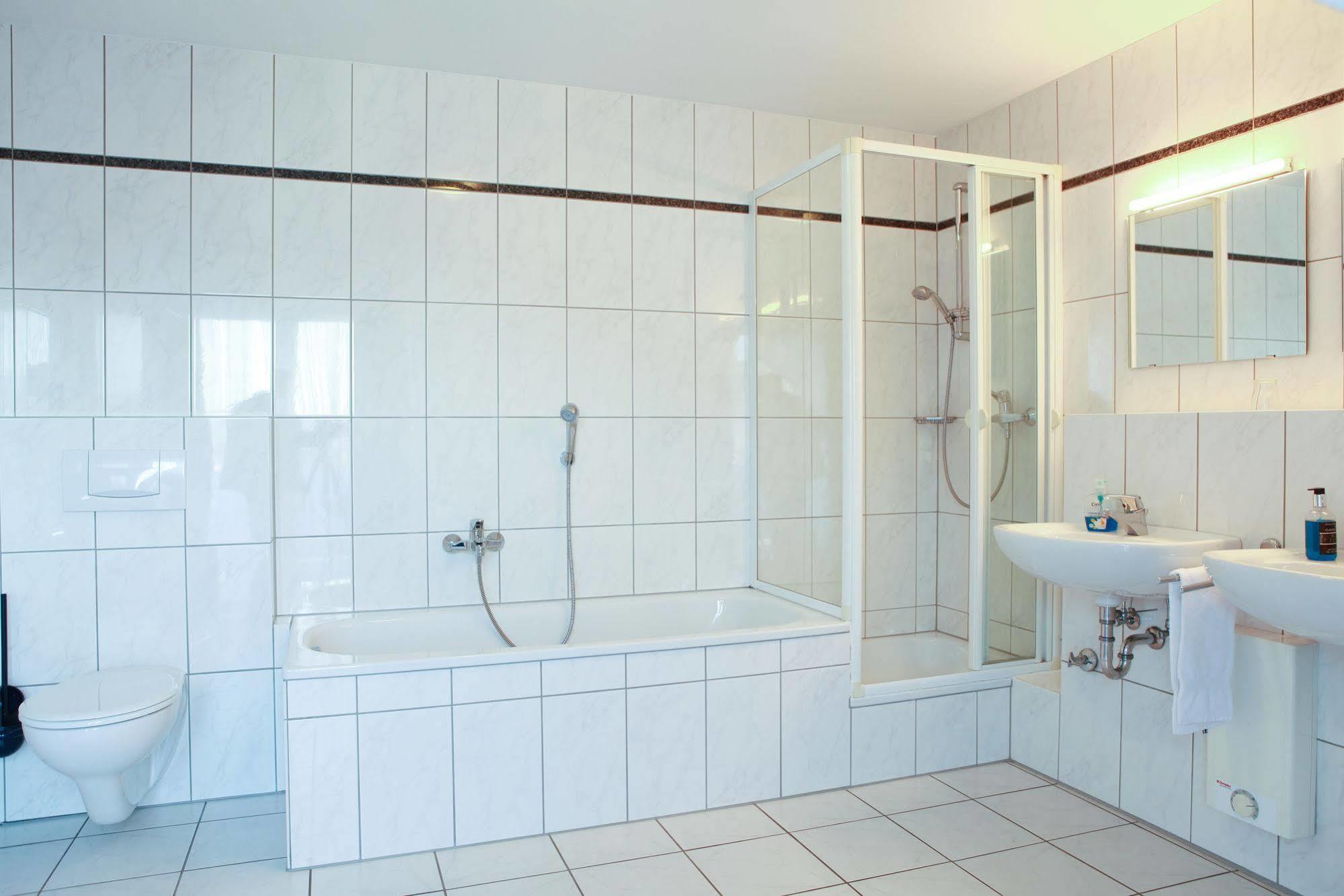 גומרסבך Hotel Aggertal מראה חיצוני תמונה